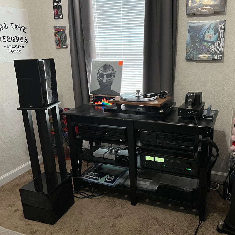 Vinyl Enthusiast Hears Every Detail After SVS Bookshelf Speaker and Subwoofer Upgrade.