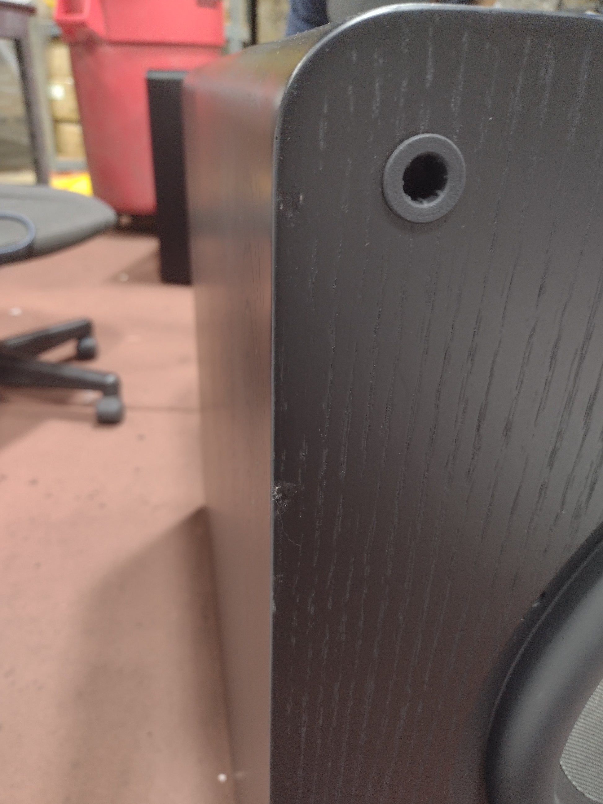 PB16-Ultra - Black Oak - Outlet - 1131