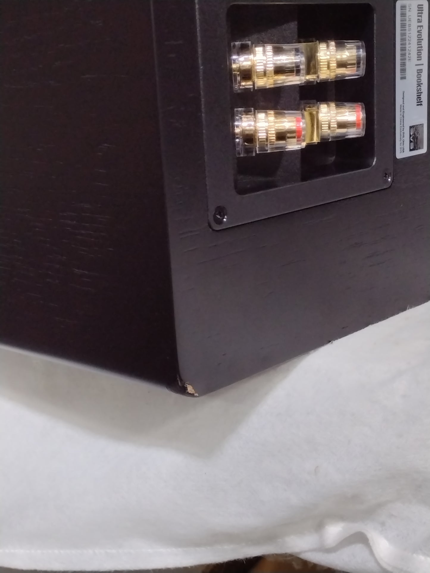 SVS Ultra Evolution Tower - Black Oak - Outlet - 1006